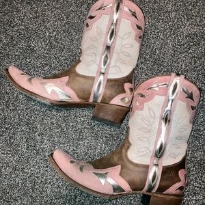 Elegant Pink and Brown Heeled Boots